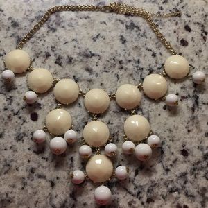 Statement bib necklace cream gold perfect 4 Summer